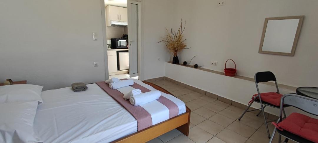 Photo of Bedroom in Matala
