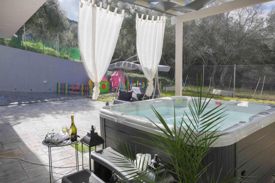 Photo of Patio Balcony in Notos