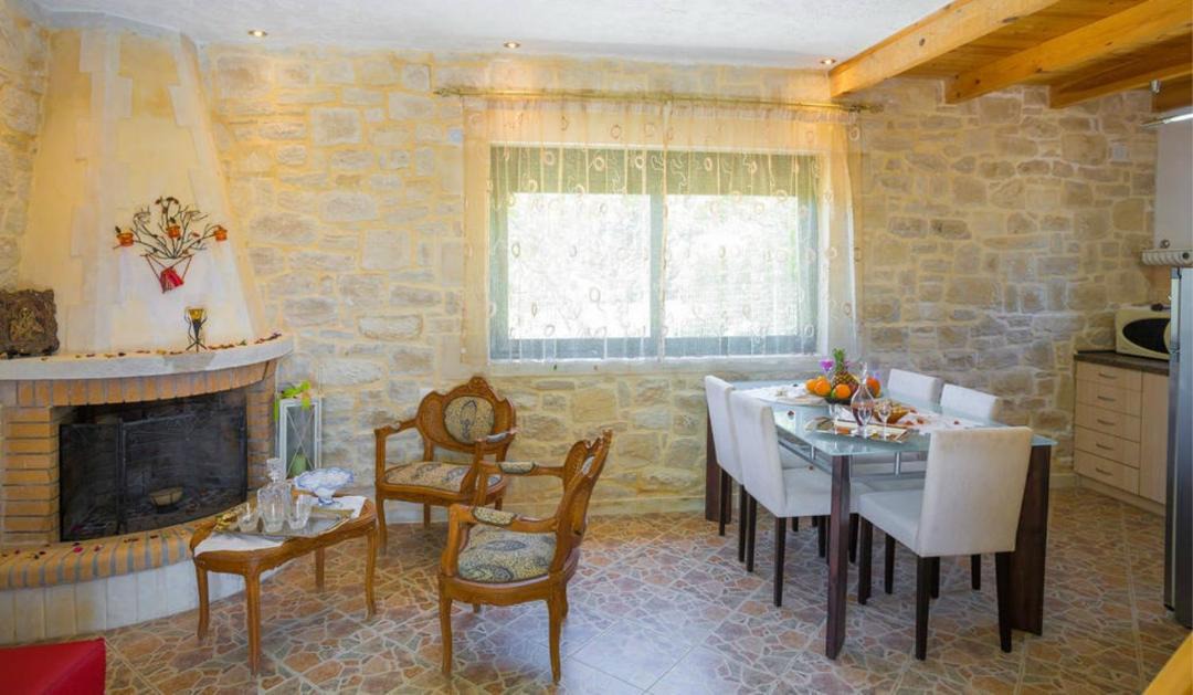 Photo of Kitchen in Argyroupoli