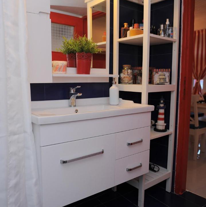 Photo of Bathroom in Velanidia