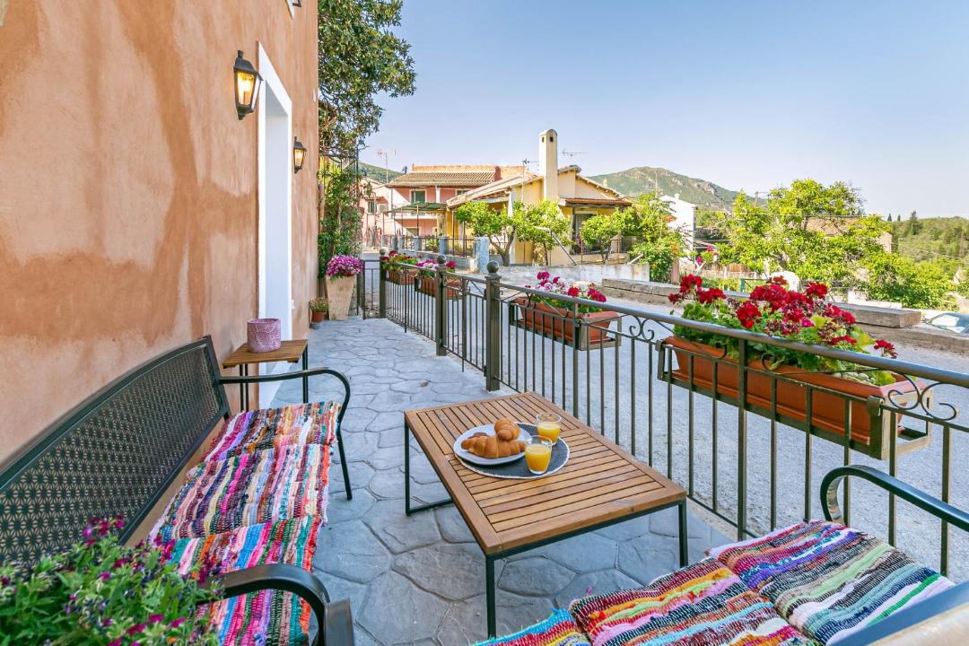 Photo of Patio Balcony in Doukades