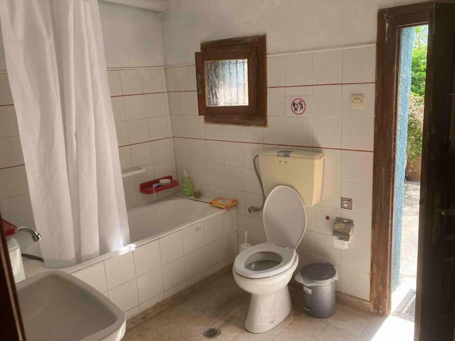 Photo of Bathroom in Armenoi