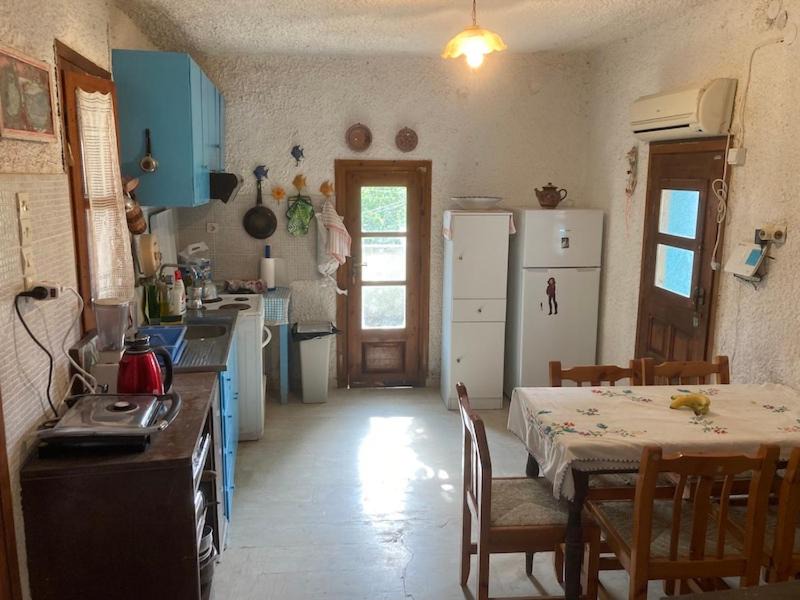 Photo of Livingroom in Armenoi