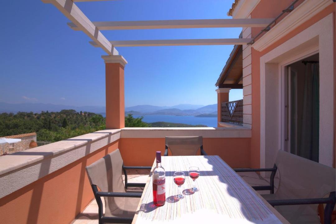 Photo of Patio Balcony in Petaleia