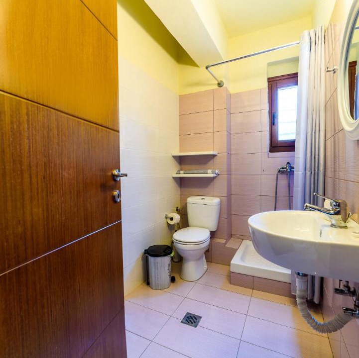 Photo of Bathroom in Platania