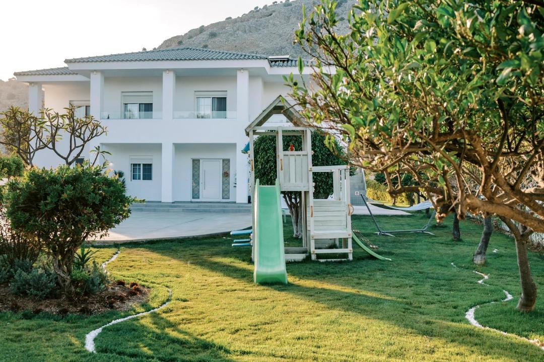Photo of Others in Pefkos
