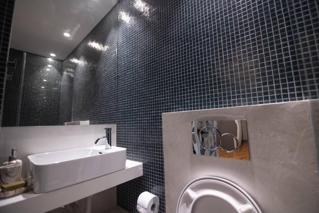 Photo of Bathroom in Makrigianni