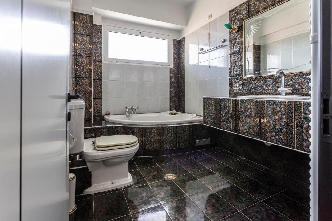 Photo of Bathroom in Katerini