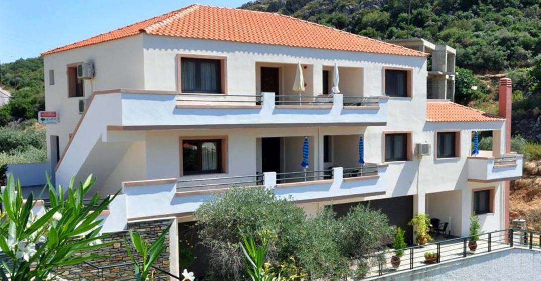 Photo of Others in Skala Marion