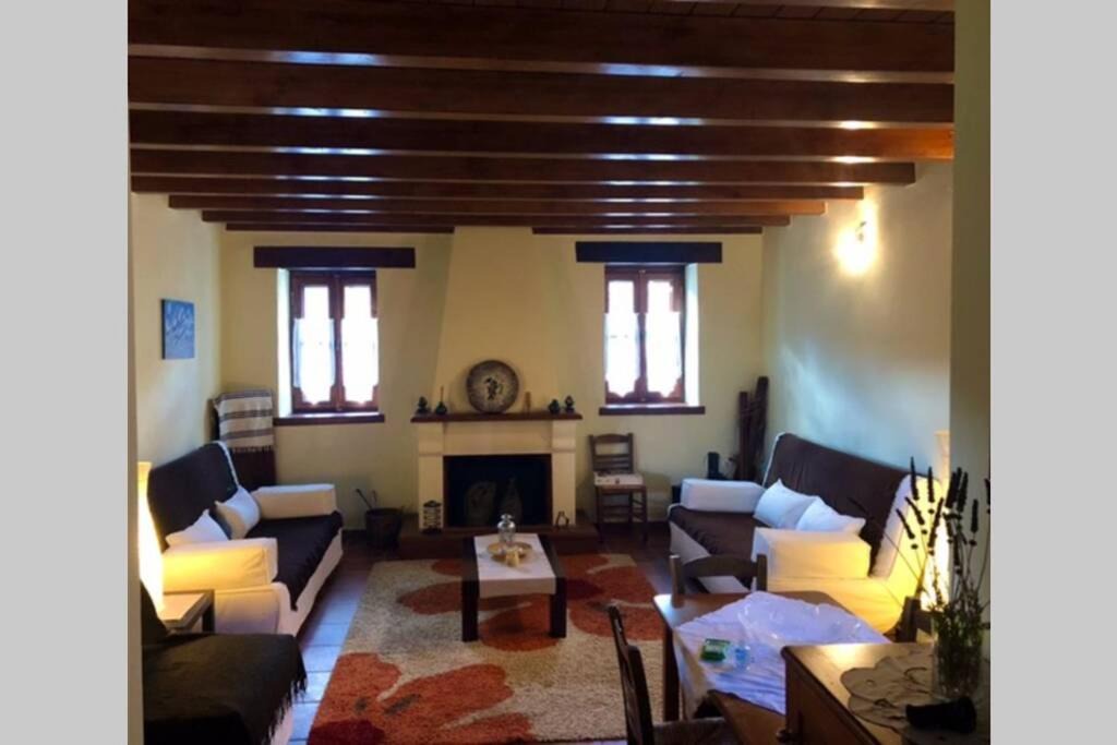 Photo of Livingroom in Anavriti
