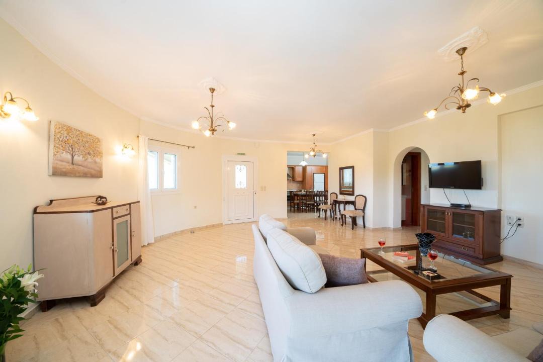 Photo of Livingroom in Karavomylos