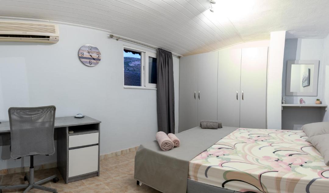 Photo of Bedroom in Kalyvia Thorikou