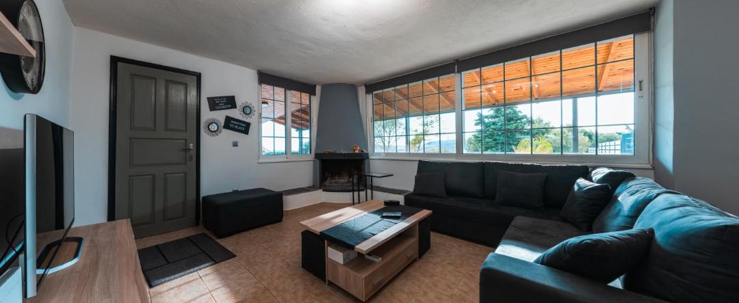 Photo of Livingroom in Kalyvia Thorikou