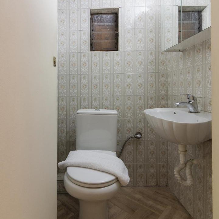 Photo of Bathroom in Mets