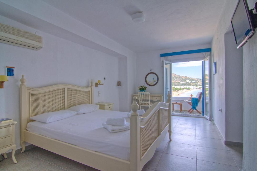 Photo of Bedroom in Platis Gialos