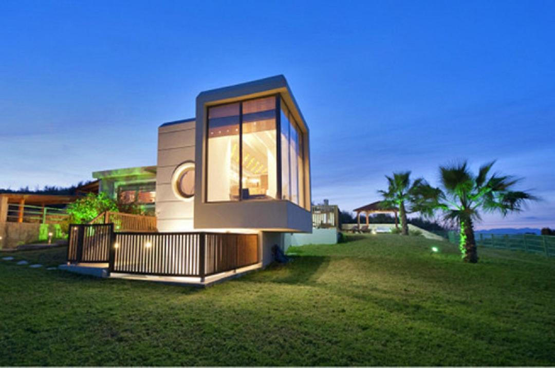 Photo of Buildings in Platanias