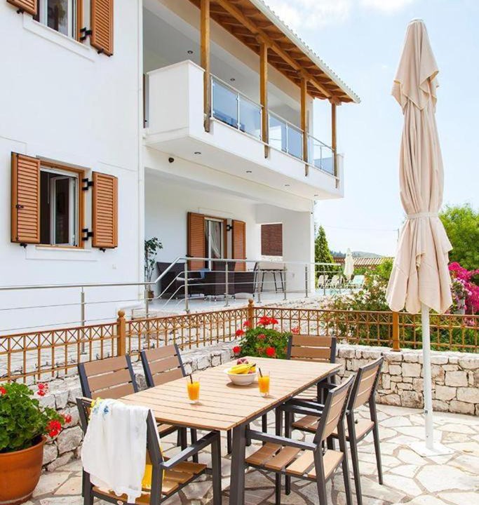 Photo of Patio Balcony in Sivros