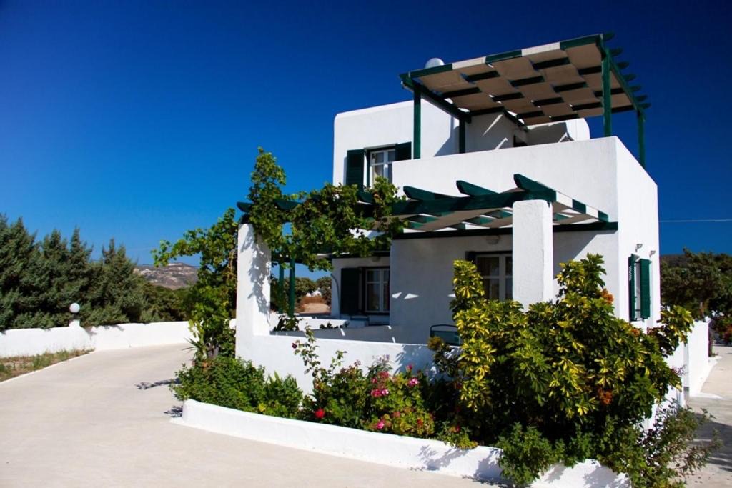 Photo of Others in Milos