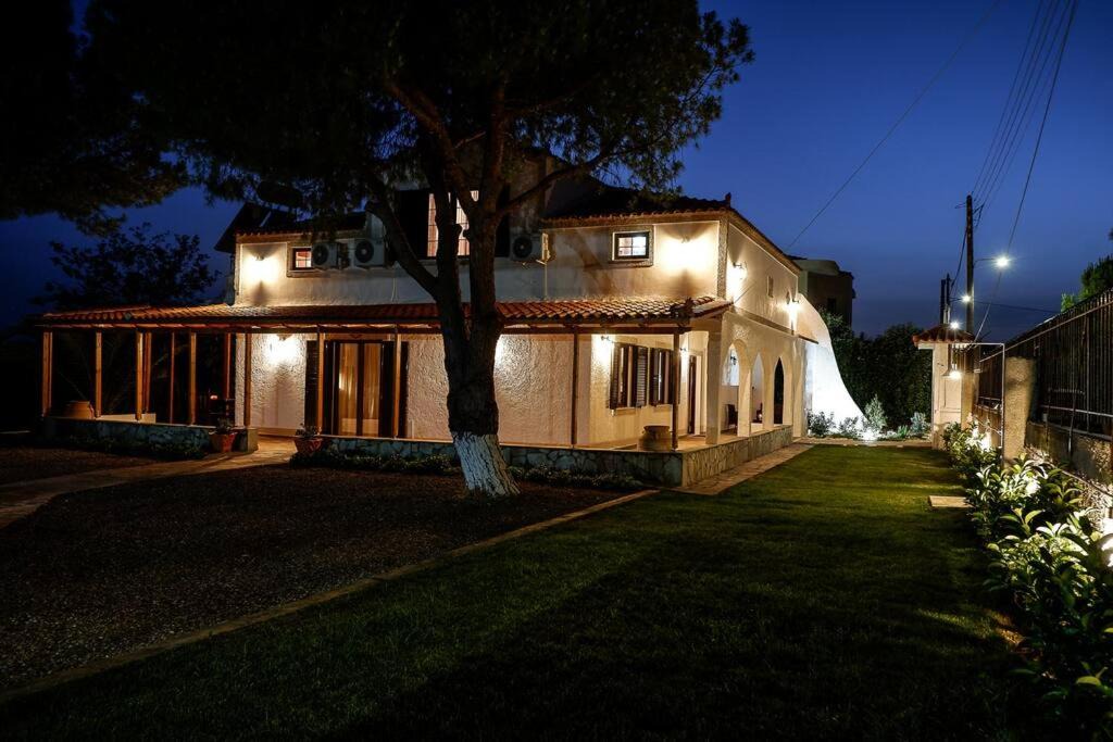 Photo of Buildings in Saronikos