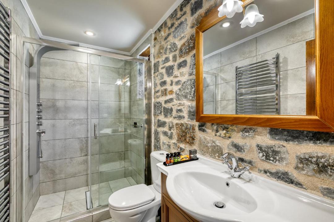 Photo of Bathroom in Arcadia Region