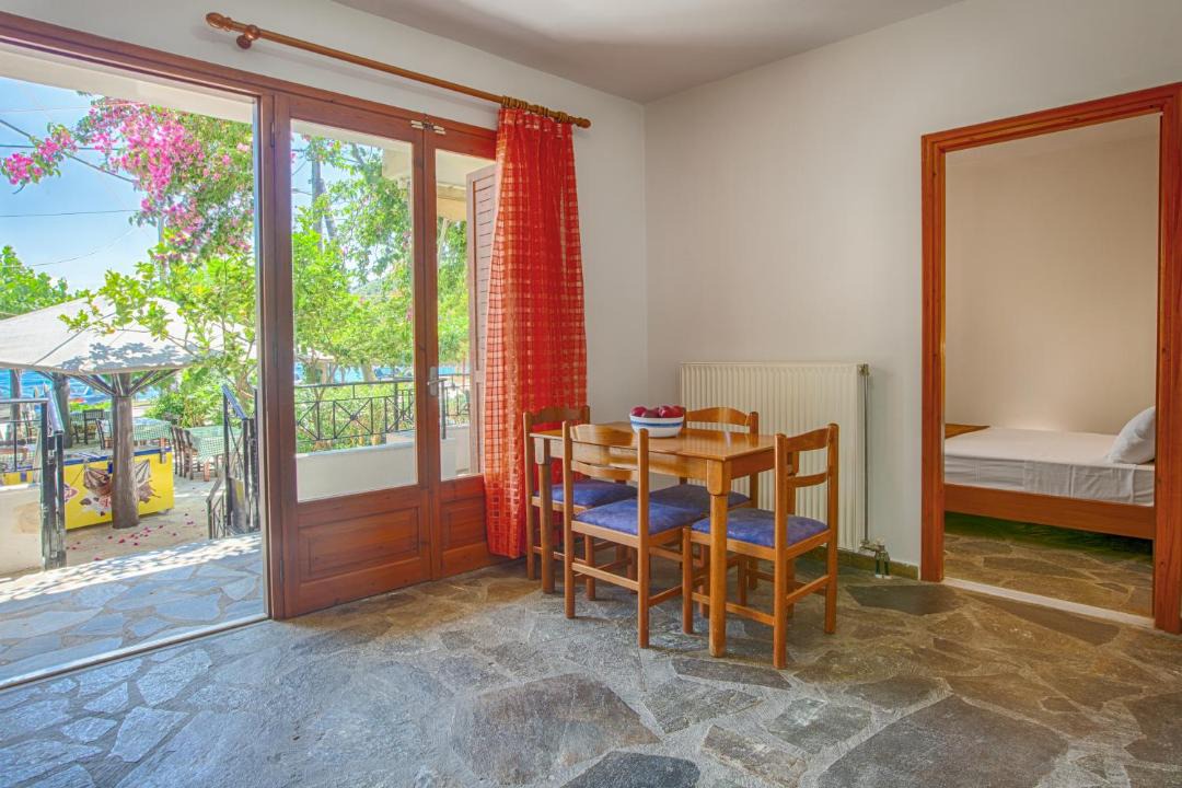 Photo of Others in Mikros Gialos
