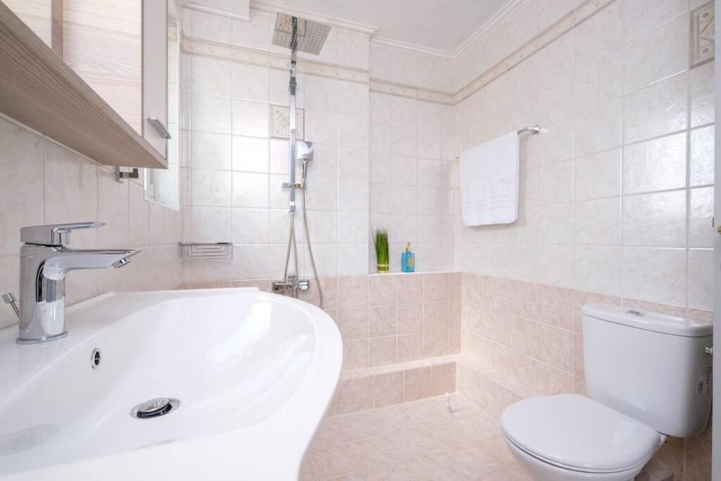 Photo of Bathroom in Marathon