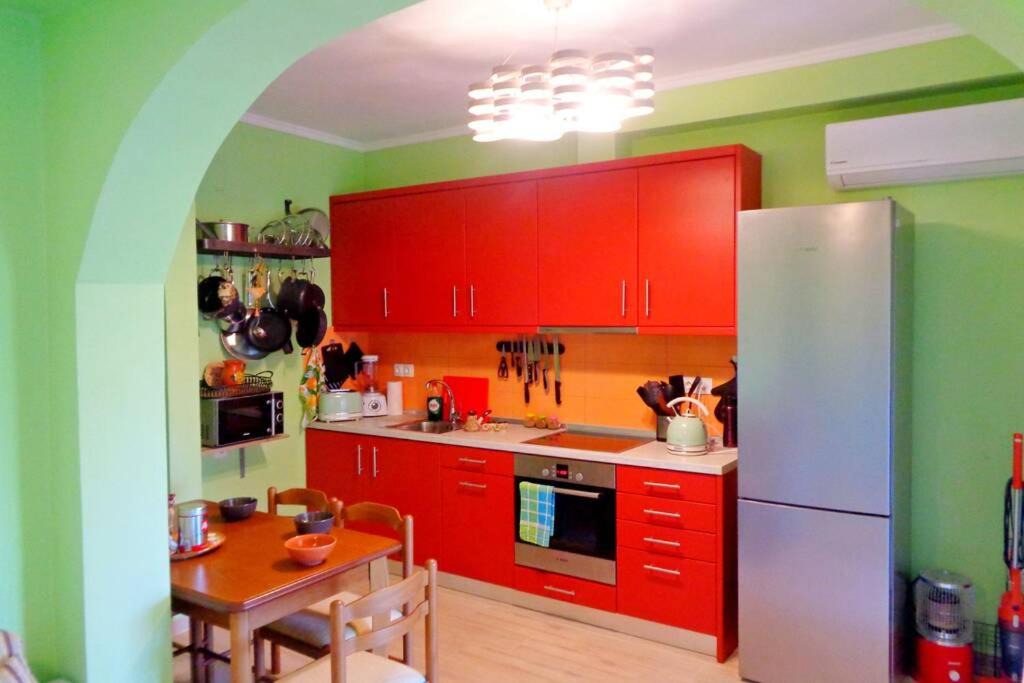 Photo of Kitchen in Petaleia