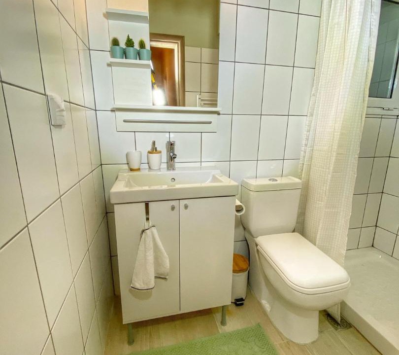 Photo of Bathroom in Ampelokipoi