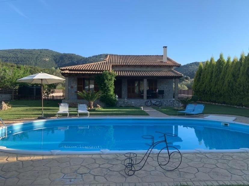 Photo of Outdoor in Melissopetra