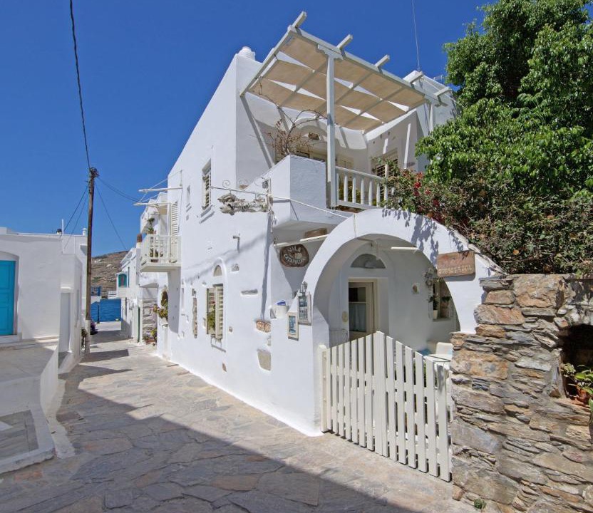 Photo of Others in Katapola