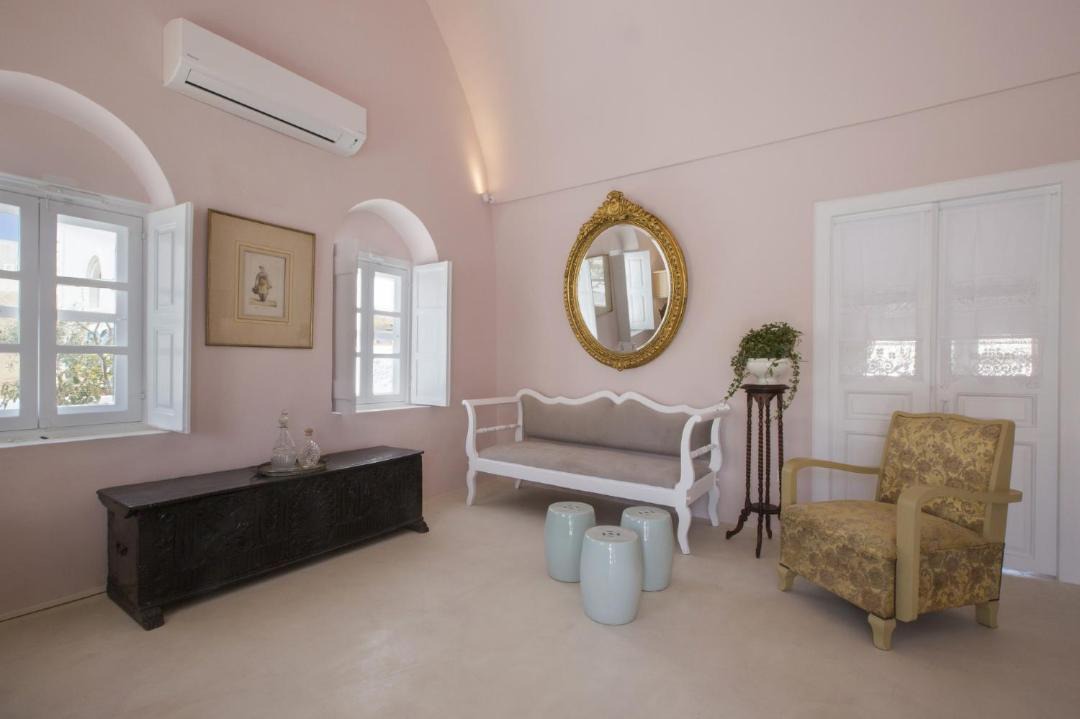 Photo of Livingroom in Vothon