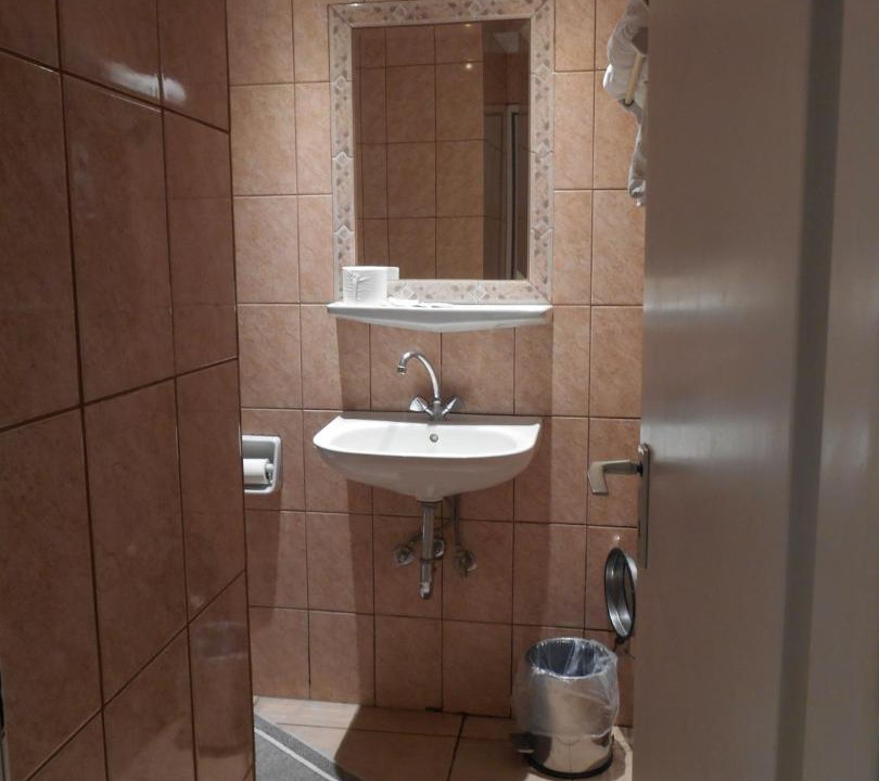 Photo of Bathroom in Plaka