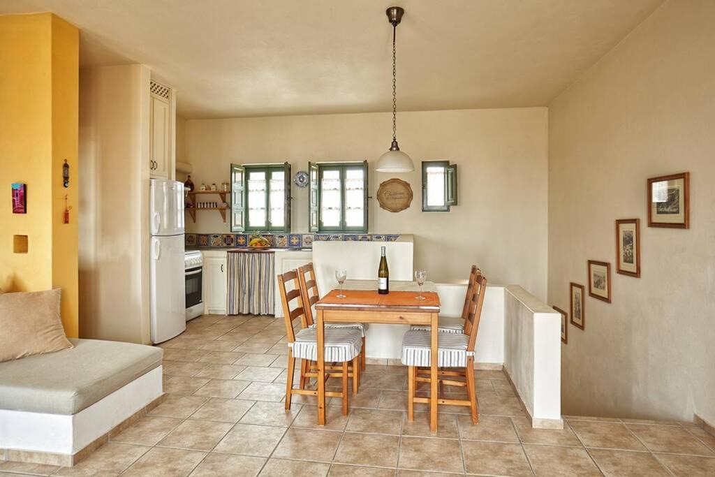 Photo of Livingroom in Kamari
