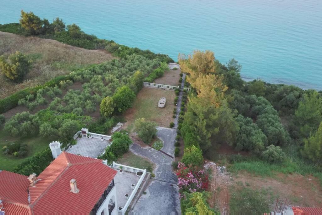 Photo of Others in Kassandra