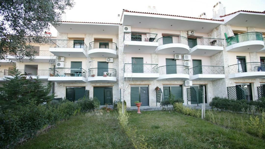 Photo of Buildings in Kriopigi