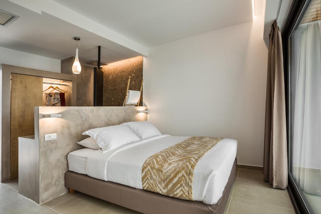 Photo of Bedroom in Plateies