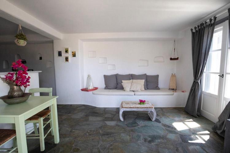 Photo of Livingroom in Paros