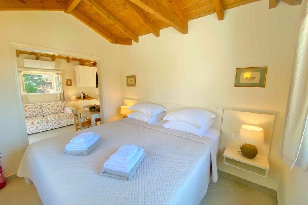 Photo of Bedroom in Petaleia