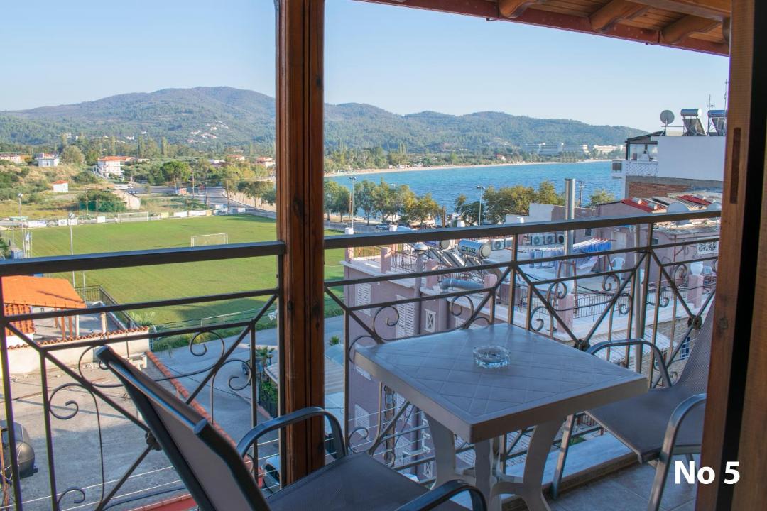 Photo of Patio Balcony in Neos Marmaras