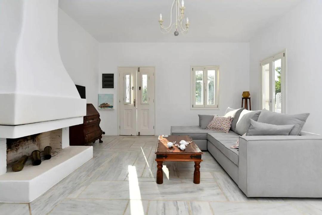 Photo of Livingroom in Ampelas