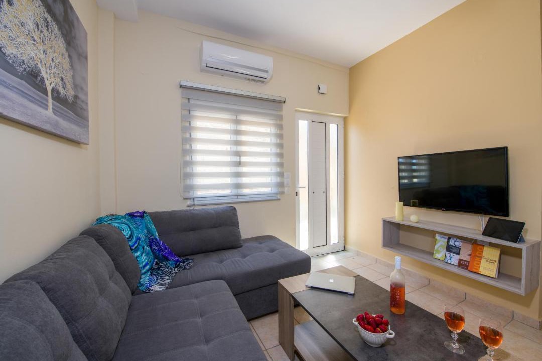 Photo of Livingroom in Pyrgos Psilonerou