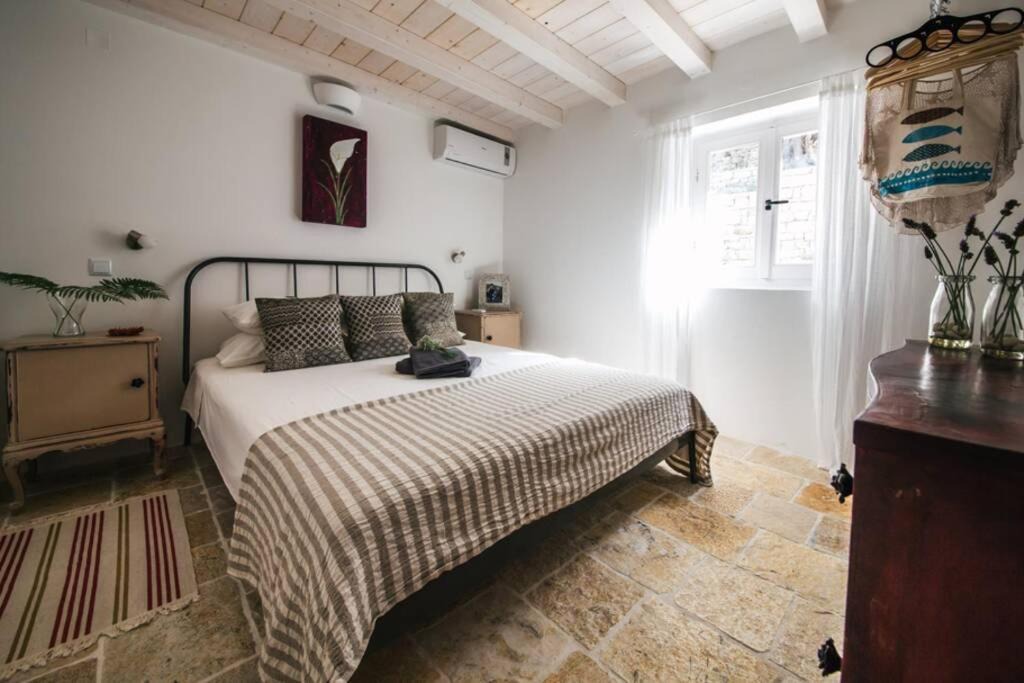 Photo of Bedroom in Katsimatika