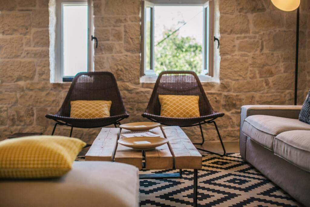 Photo of Livingroom in Katsimatika