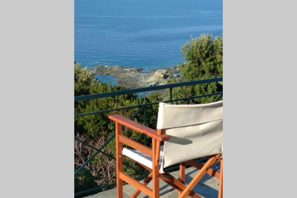 Photo of Patio Balcony in Lambinou