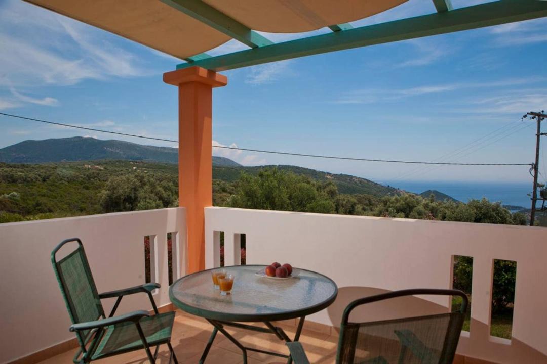 Photo of Patio Balcony in Evgiros
