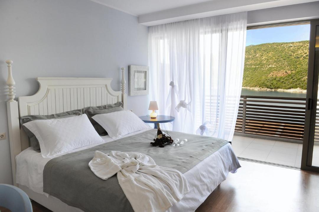 Photo of Bedroom in Mikros Gialos