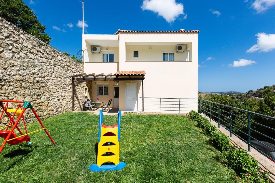 Photo of Buildings in Monopari