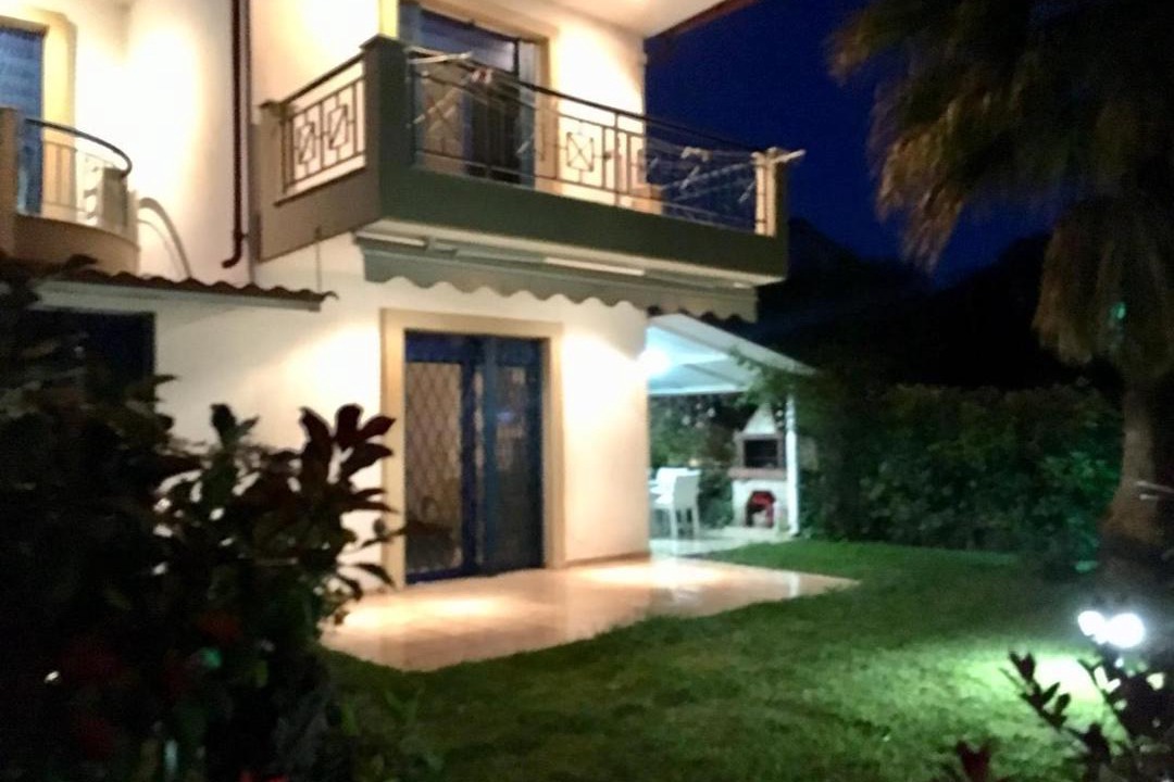 Photo of Buildings in Skala Fourkas