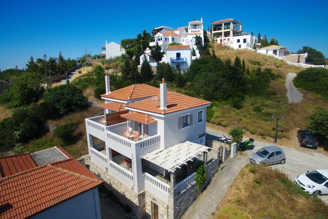 Photo of Buildings in Alonissos