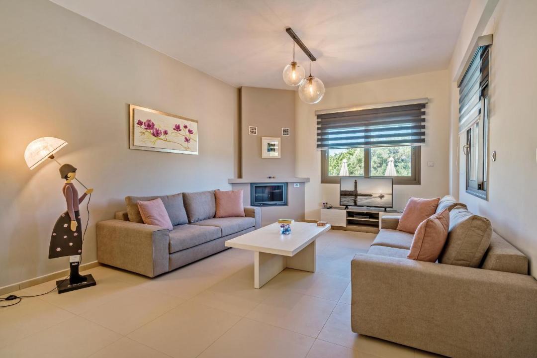 Photo of Livingroom in Atsipópoulon